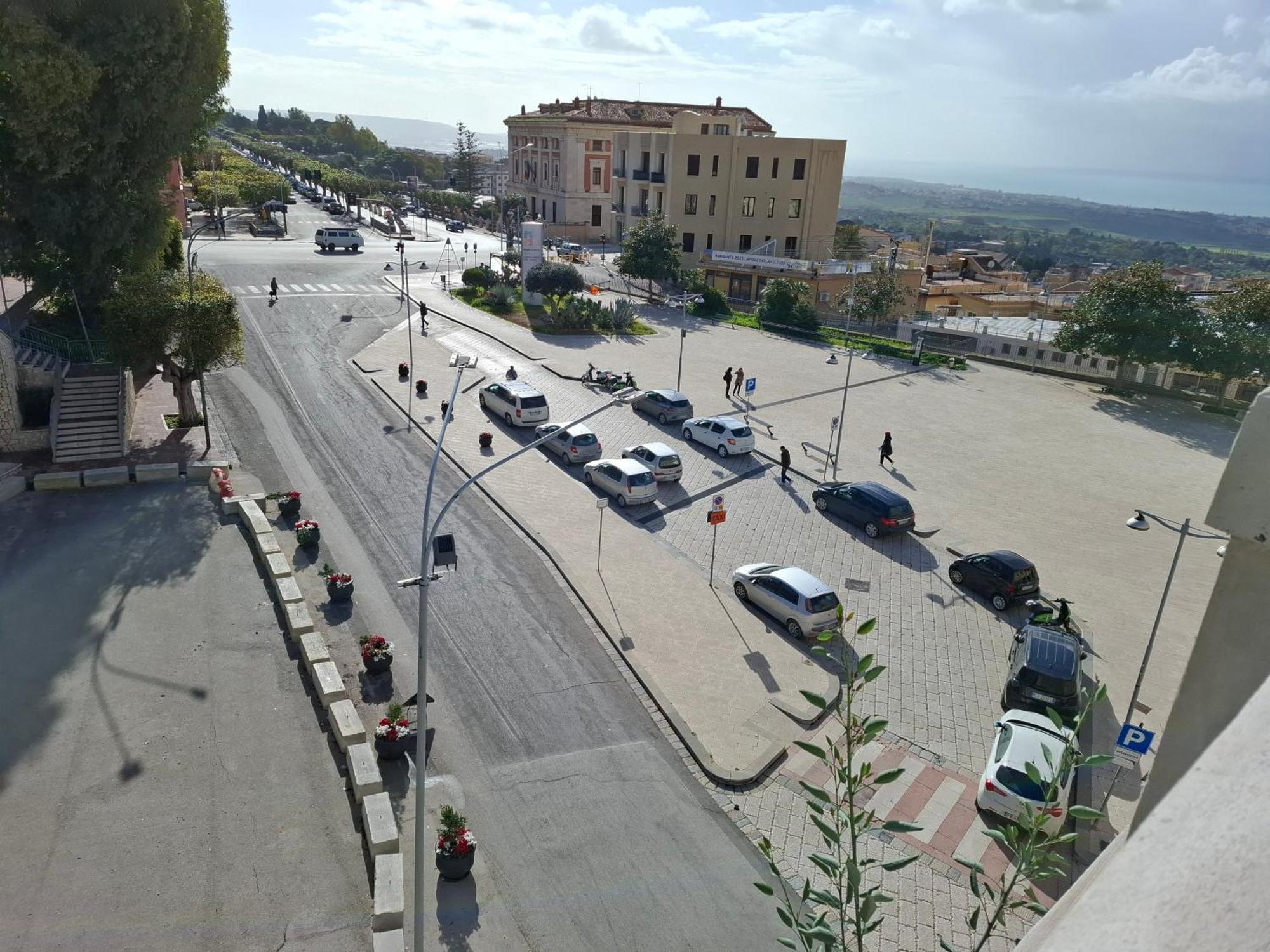 B&B Le Lumie "Il Cortiletto Del Centro" Agrigento Exterior foto