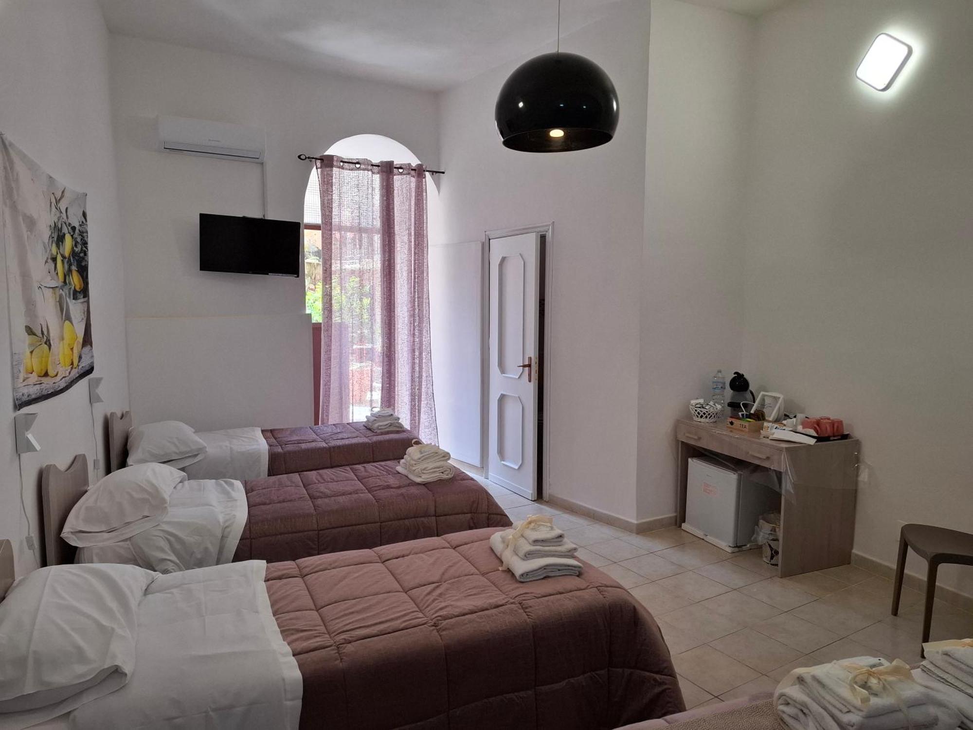 B&B Le Lumie "Il Cortiletto Del Centro" Agrigento Exterior foto